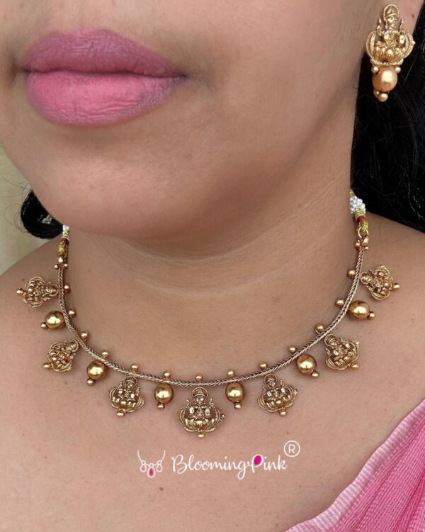 Padmasana Short Necklace