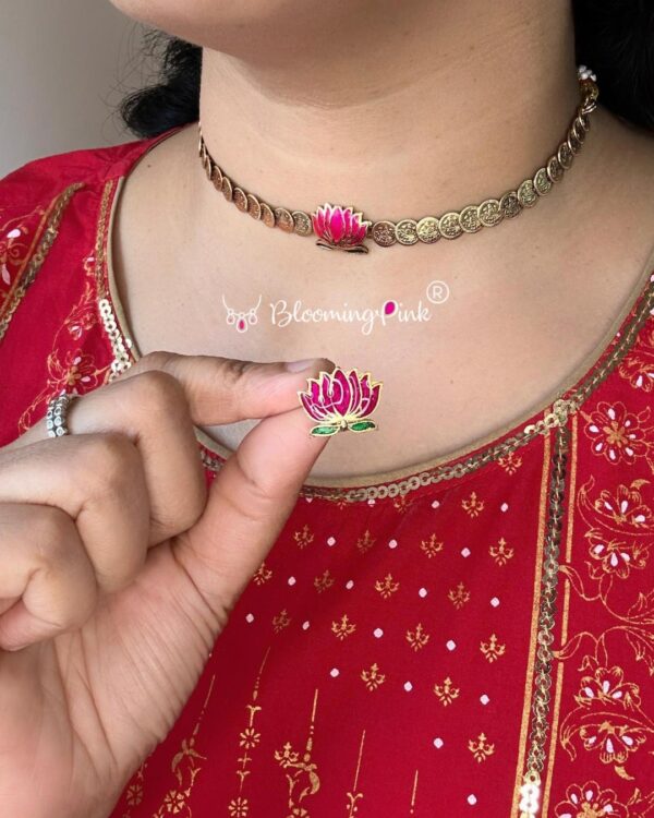 Coin Lotus Choker Set