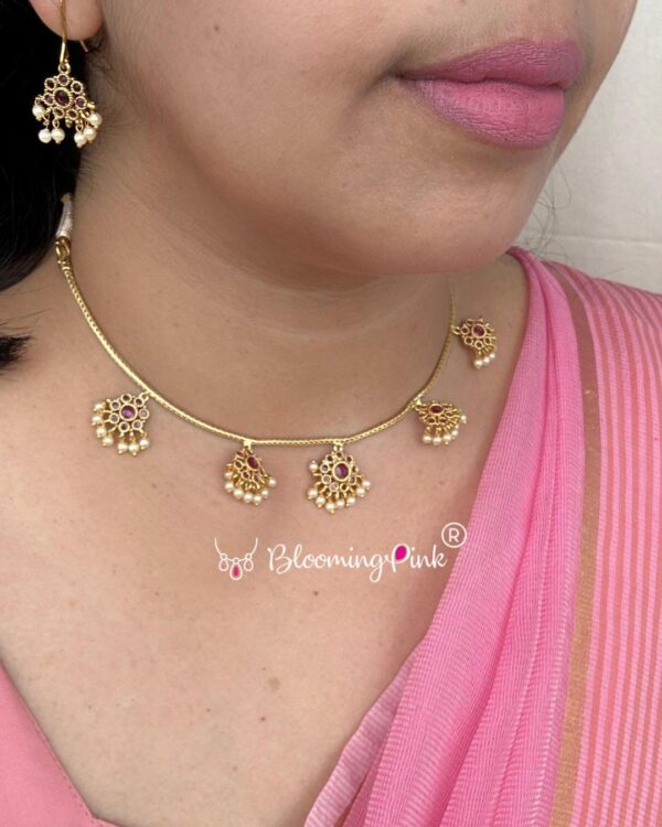 Pushpam Short Necklace