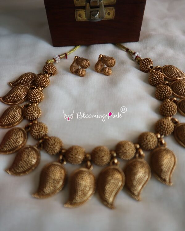Abha Matt Gold Necklace