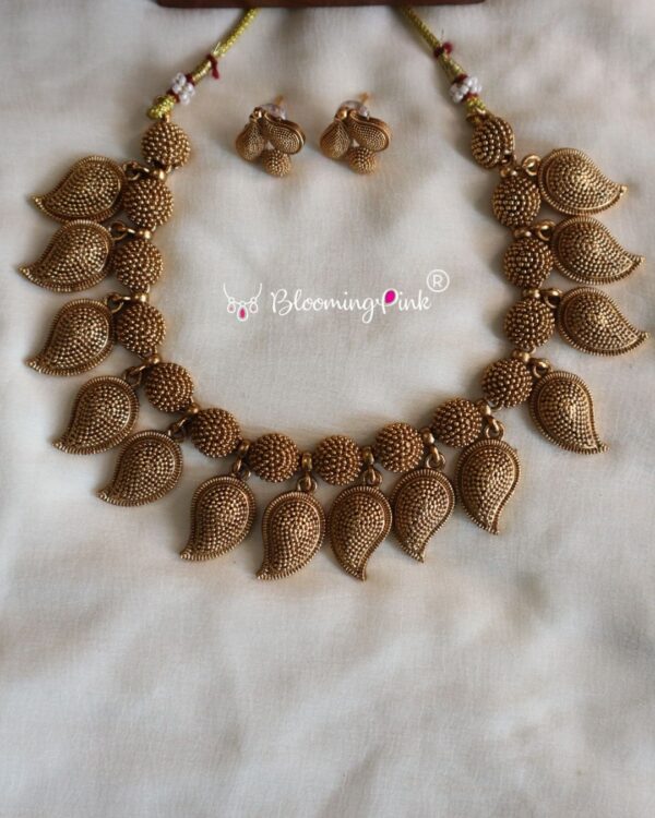 Abha Matt Gold Necklace