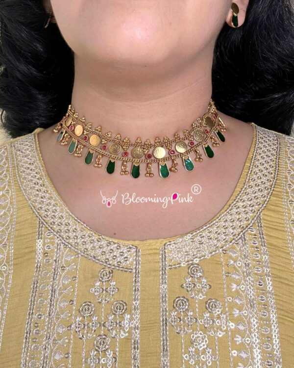 Coin Nagapadam Choker