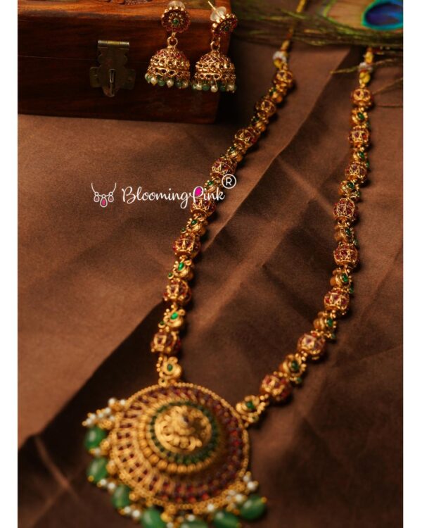 Anupama Kemp Long Haram