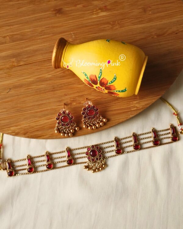 Flower String Choker