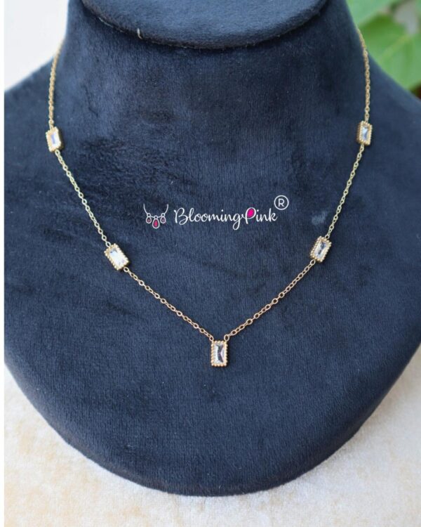 AT Gold 4 Charms Chain