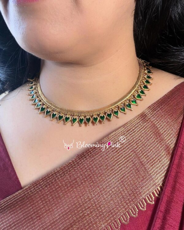 Mulla Mottu Mala Green