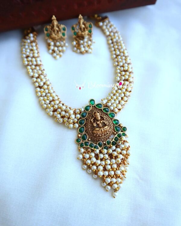 Rukmini Pearl Studded Short Necklace