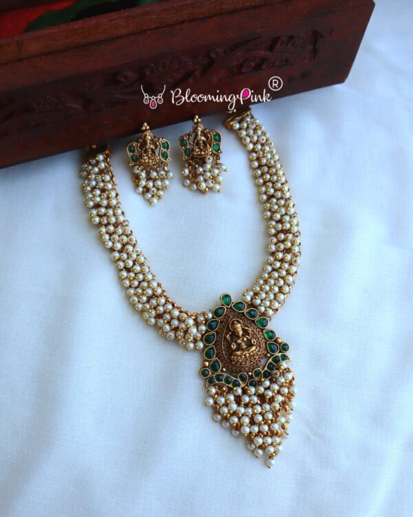 Rukmini Pearl Studded Short Necklace