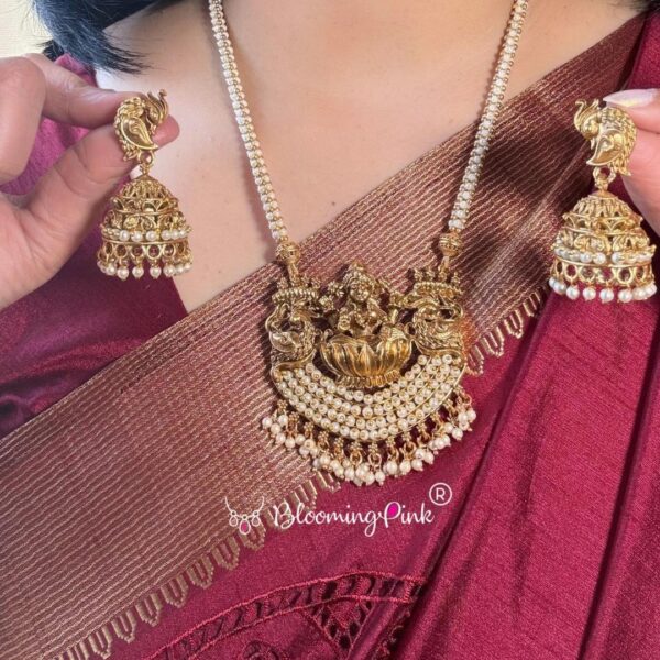 Ragamalika Lakshmi Haram