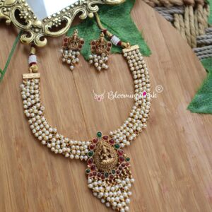 Rukmini Pearl Studded Short Necklace