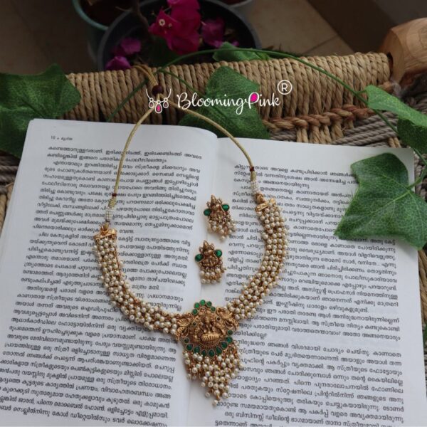 Rukmini Pearl Studded Short Necklace