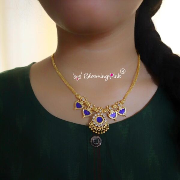 Gold Replica Palakka short Necklace