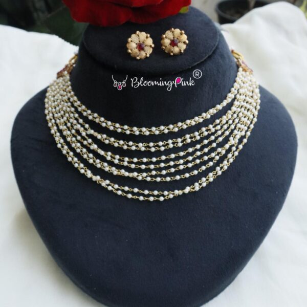 Layered Glass Pearl Necklace