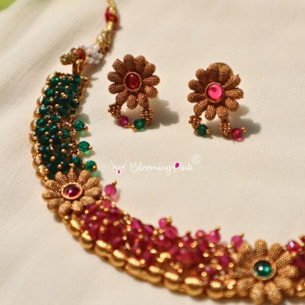 Abhiramam Short Necklace