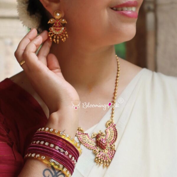 Mayooramalika Ruby stone Haram