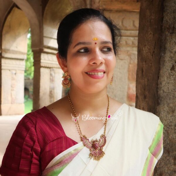 Mayooramalika Ruby stone Haram
