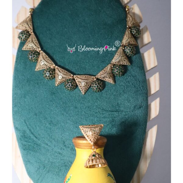 Triangle Short Necklace