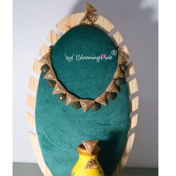 Triangle Short Necklace