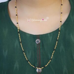 Amma Simple Karimani Mala