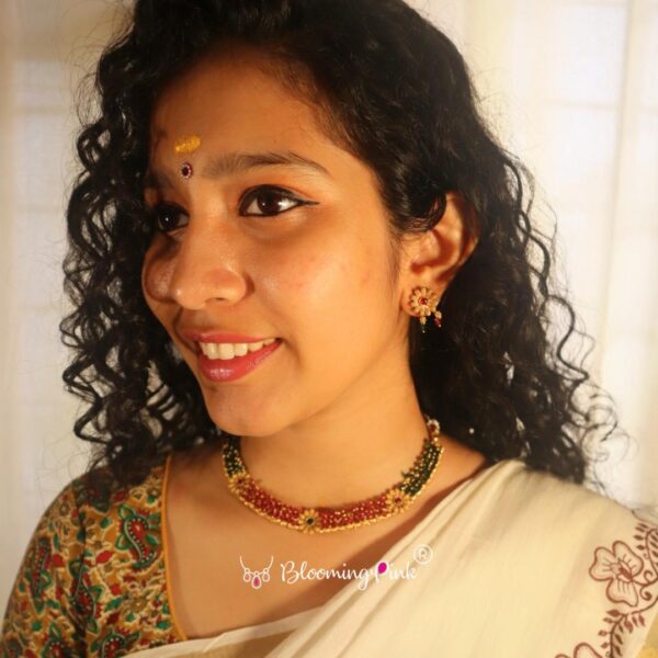 Abhiramam Short Necklace