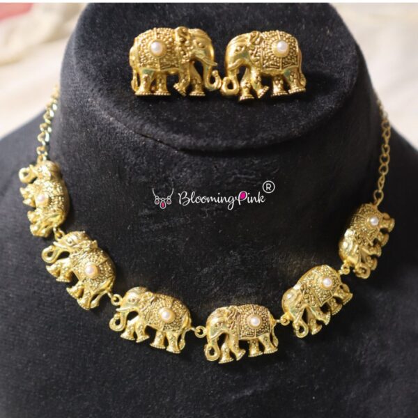 Golden Haathi Choker