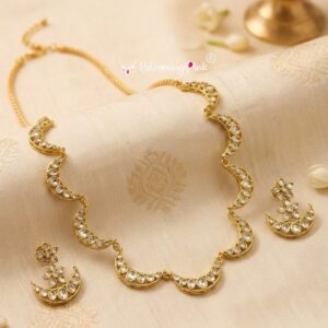 Crescent Necklace