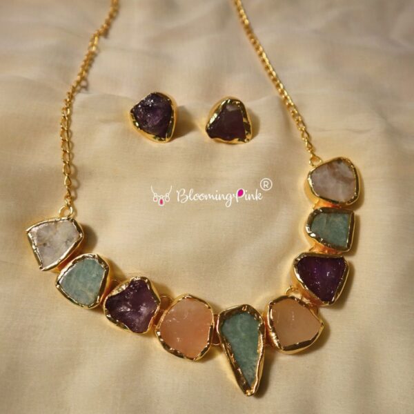 Raw Crystals Short Necklace